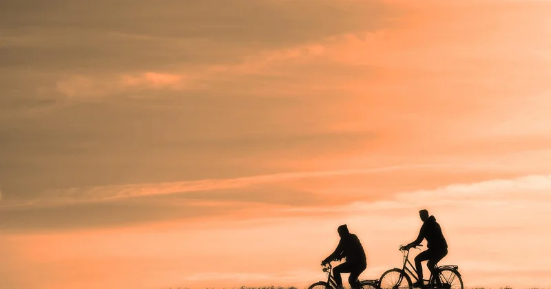 Et sur un vélo, la position des pieds compte-t-elle autant ?